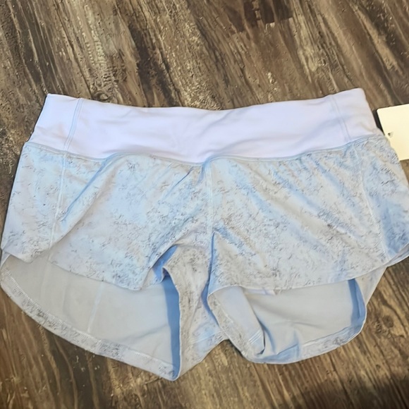 lululemon shorts - Picture 1 of 3